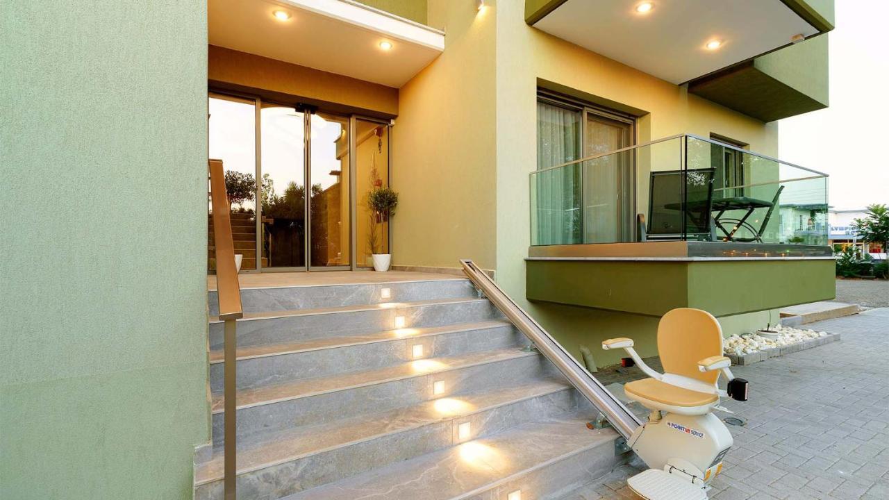 غيراكيني Estelle Family Luxury Apartments & Suites المظهر الخارجي الصورة