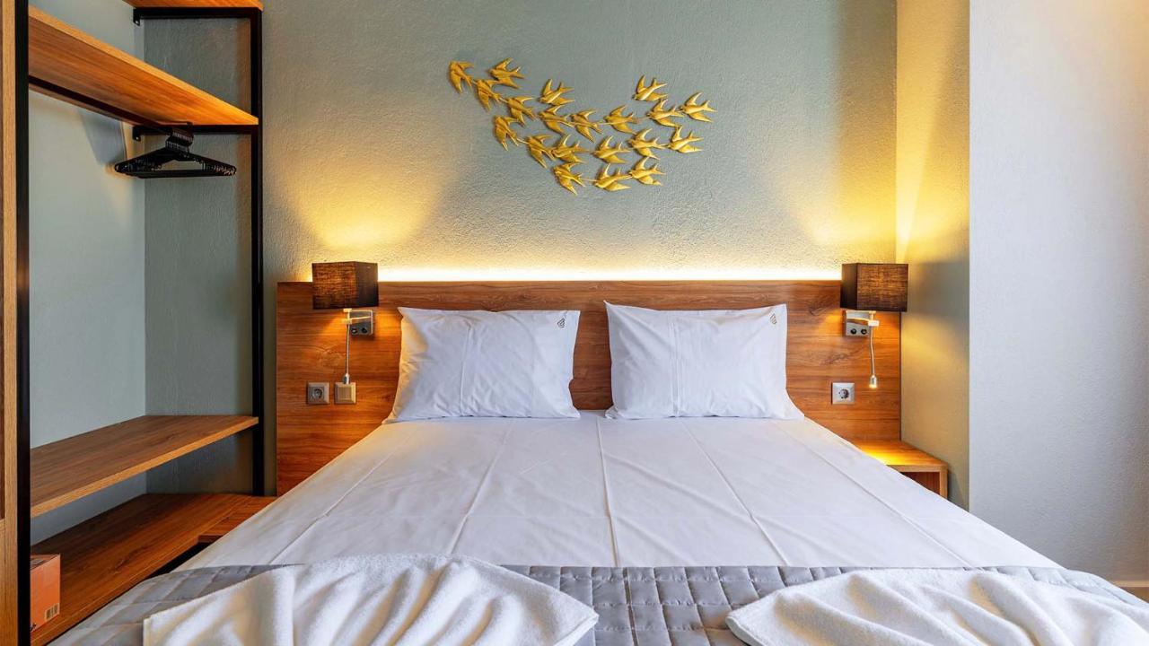 غيراكيني Estelle Family Luxury Apartments & Suites المظهر الخارجي الصورة